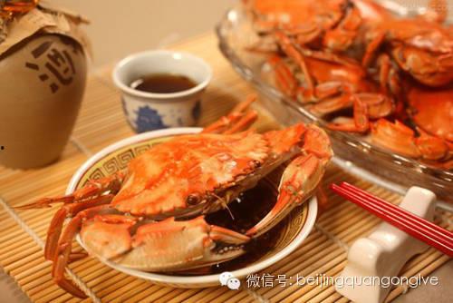 吃螃蟹可以吃黑密瓜吗,美味搭配的饮食探索