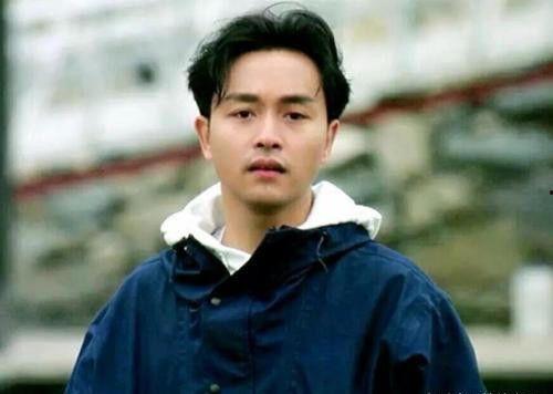 任嘉伦罗志祥今日吃瓜,娱乐圈风云再起，真相揭秘！