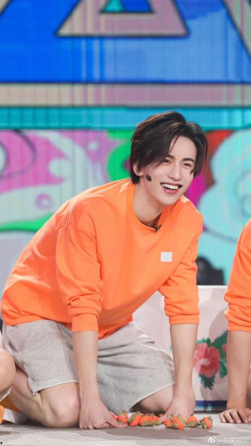 张凌赫吃瓜爆料是真的吗,真相揭秘还是无端猜测？